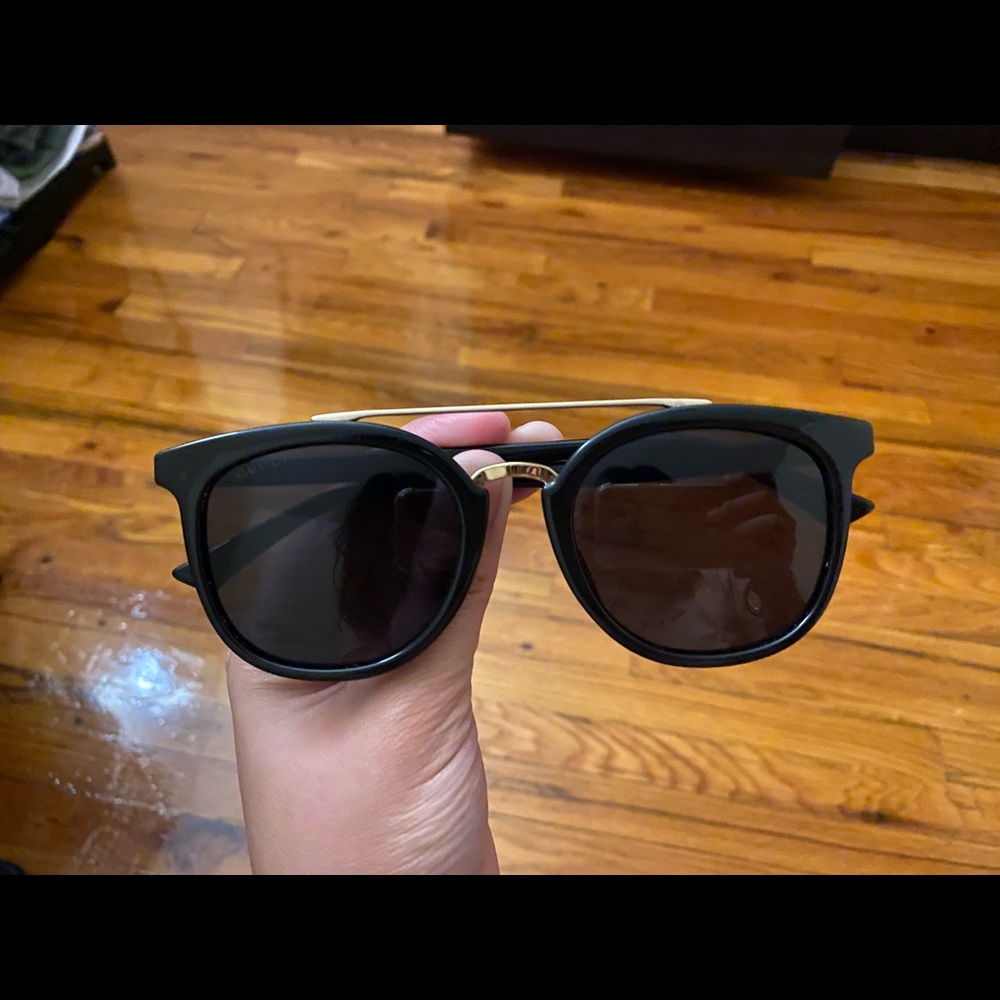 Gucci Sunglasses/ Shades